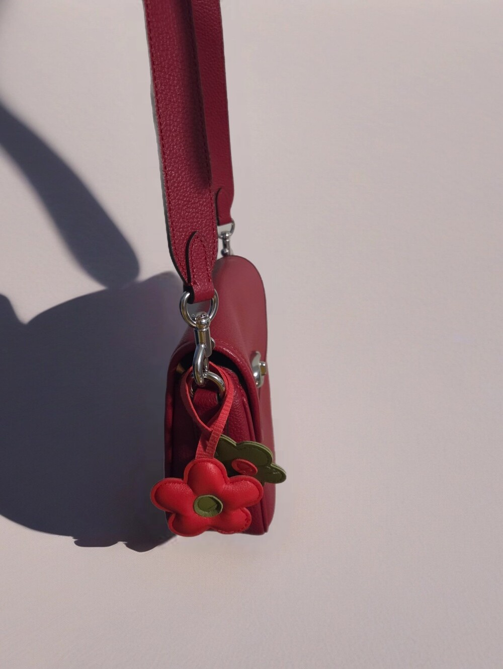 Coach Red Pebbled Leather Willow Saddlebag - Picture 5 of 10